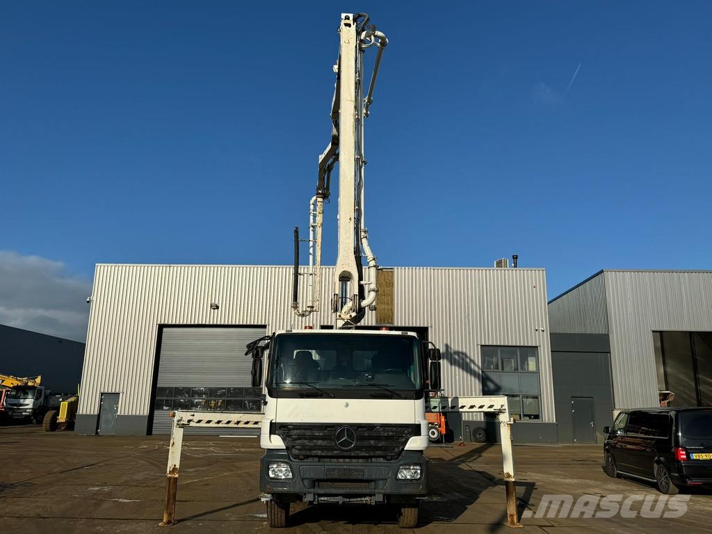 Mercedes-Benz Actros 2632 6x4 with Putzmeister BSF 24-4 11 24m c Nákladní auta s čerpadly betonu