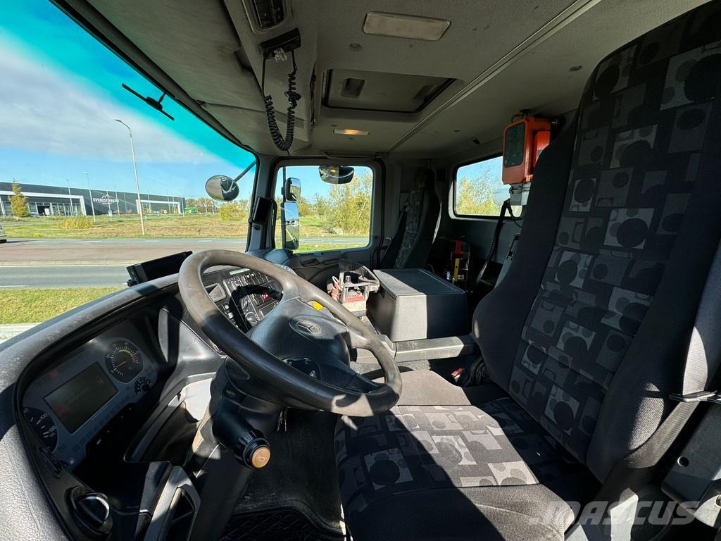 Mercedes-Benz Actros 2632 6x4 with Putzmeister BSF 24-4 11 24m c Nákladní auta s čerpadly betonu