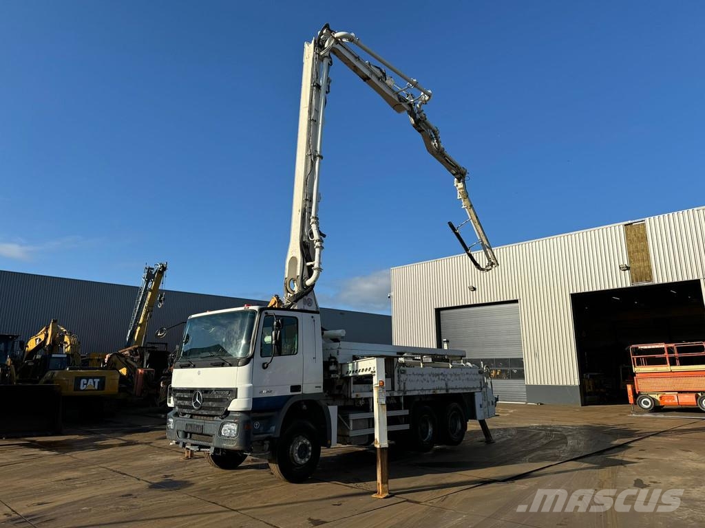 Mercedes-Benz Actros 2632 6x4 with Putzmeister BSF 24-4 11 24m c Nákladní auta s čerpadly betonu