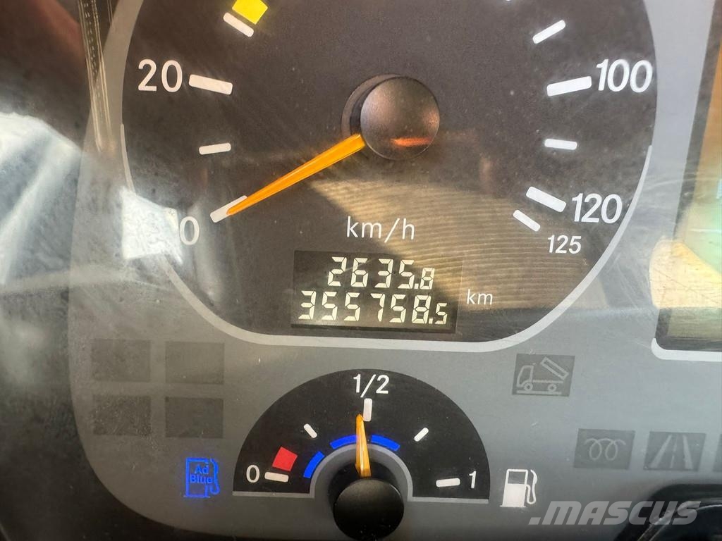 Mercedes-Benz Actros 2632 6x4 with Putzmeister BSF 24-4 11 24m c Nákladní auta s čerpadly betonu