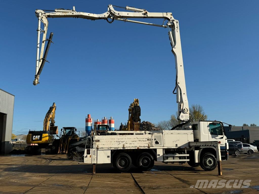 Mercedes-Benz Actros 2632 6x4 with Putzmeister BSF 24-4 11 24m c Nákladní auta s čerpadly betonu