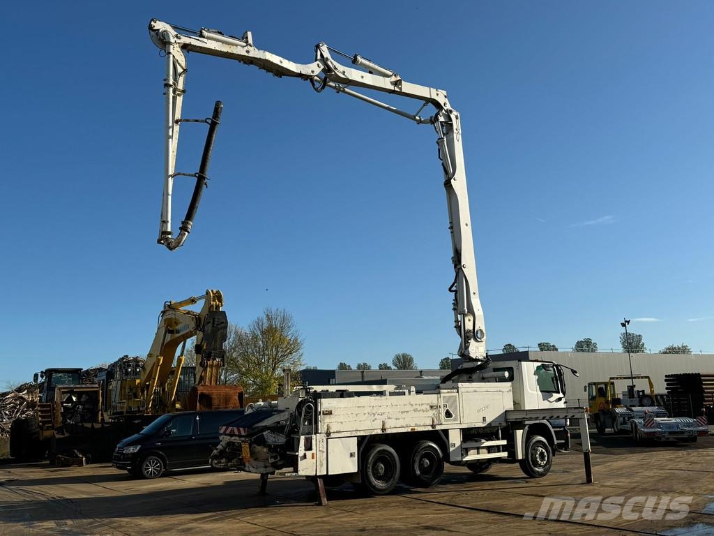 Mercedes-Benz Actros 2632 6x4 with Putzmeister BSF 24-4 11 24m c Nákladní auta s čerpadly betonu