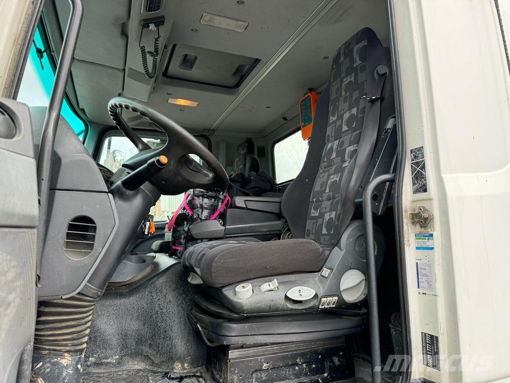 Mercedes-Benz Actros 2632 6x4 with Putzmeister BSF 24-4 11 24m c Nákladní auta s čerpadly betonu