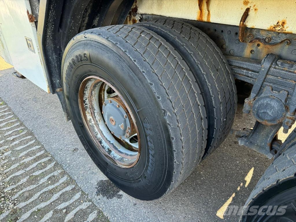 Mercedes-Benz Actros 2632 6x4 with Putzmeister BSF 24-4 11 24m c Nákladní auta s čerpadly betonu