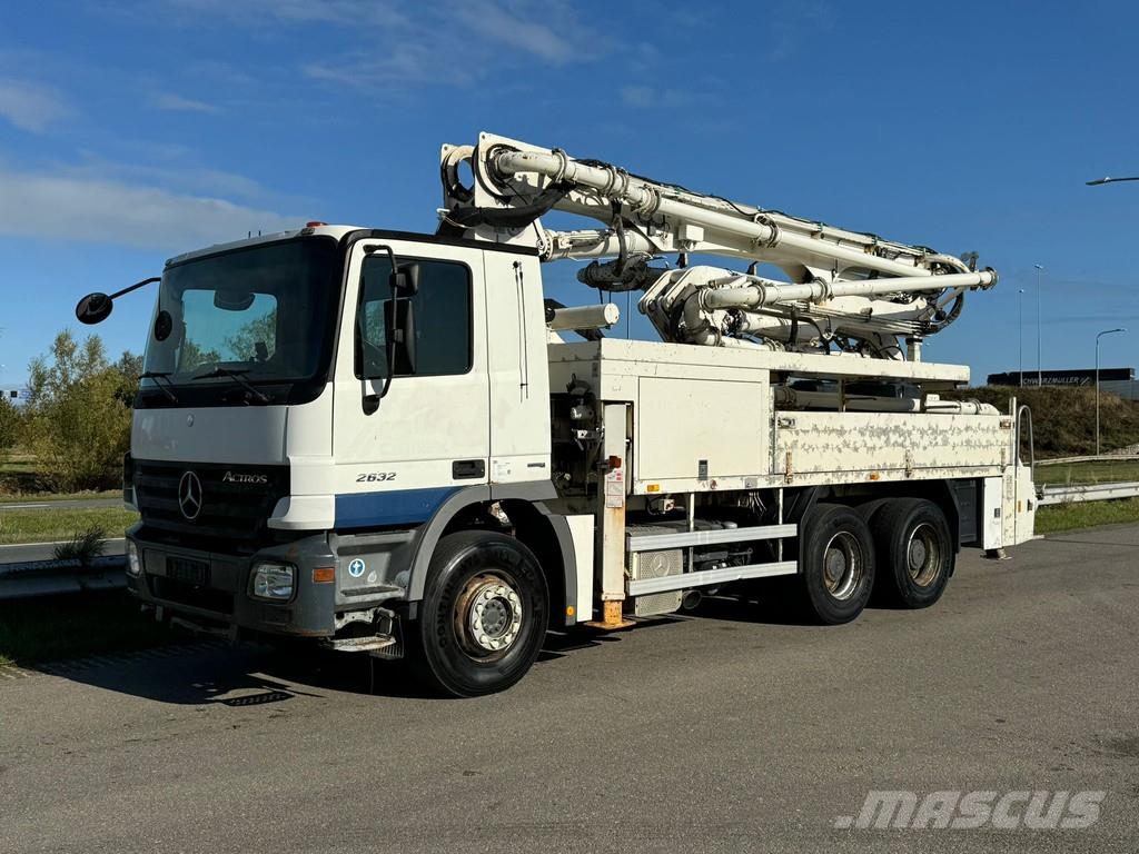 Mercedes-Benz Actros 2632 6x4 with Putzmeister BSF 24-4 11 24m c Nákladní auta s čerpadly betonu