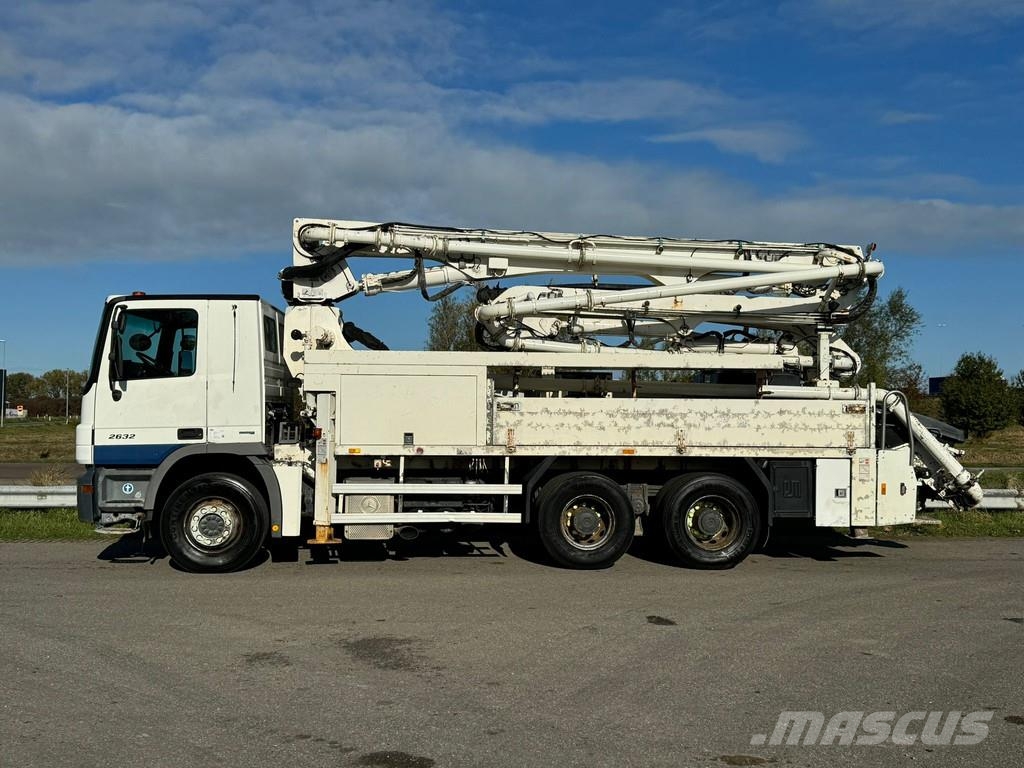 Mercedes-Benz Actros 2632 6x4 with Putzmeister BSF 24-4 11 24m c Nákladní auta s čerpadly betonu