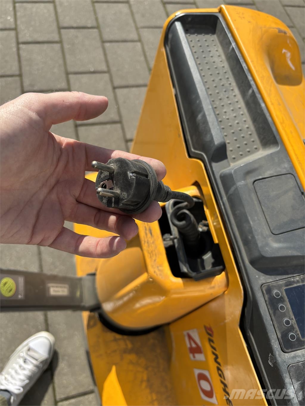 Jungheinrich EJE 120 Meeloop stapelaar