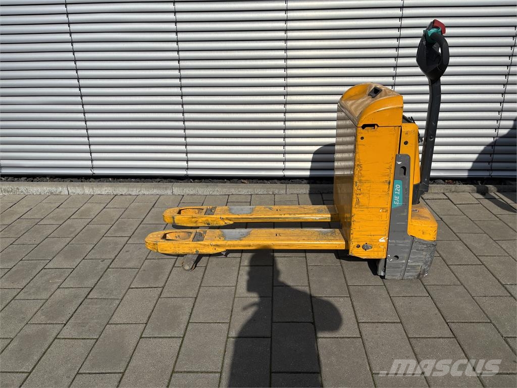 Jungheinrich EJE 120 Deichselstapler