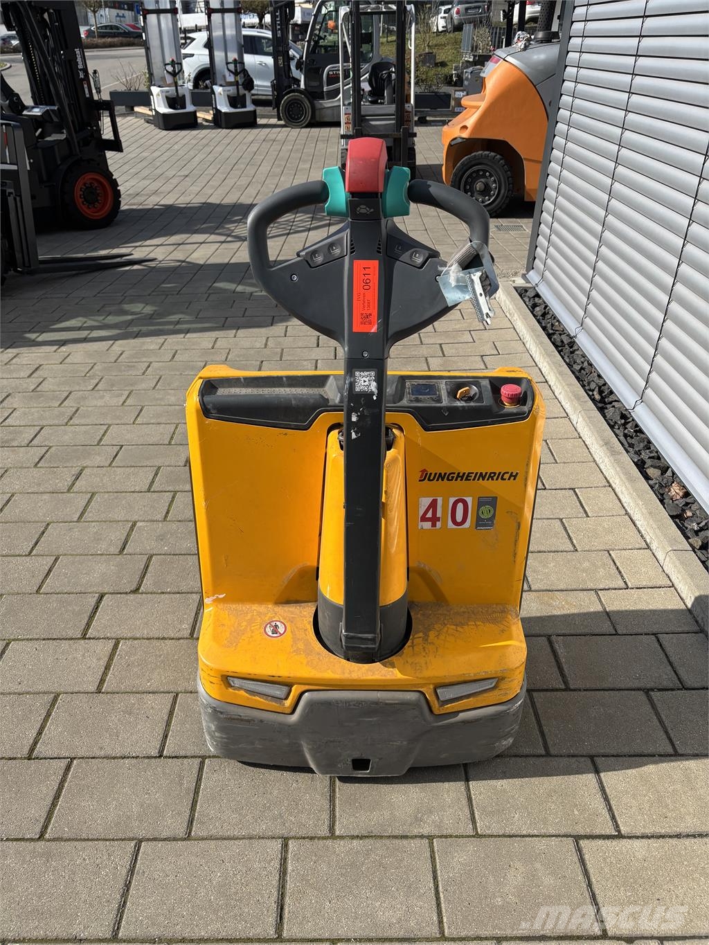 Jungheinrich EJE 120 Pedestrian stackers