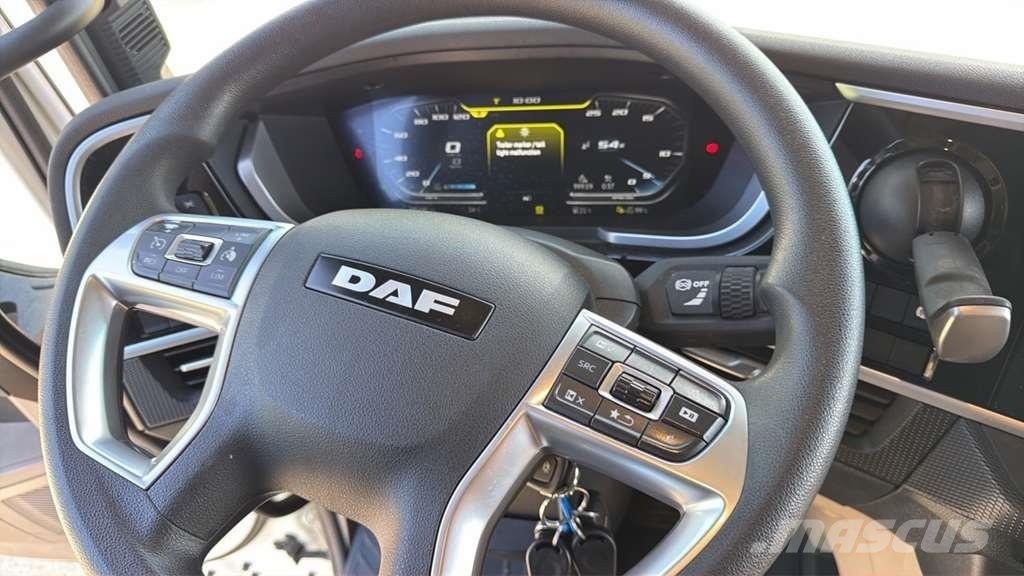 DAF XG 480FT شاحنات بمقصورة وهيكل