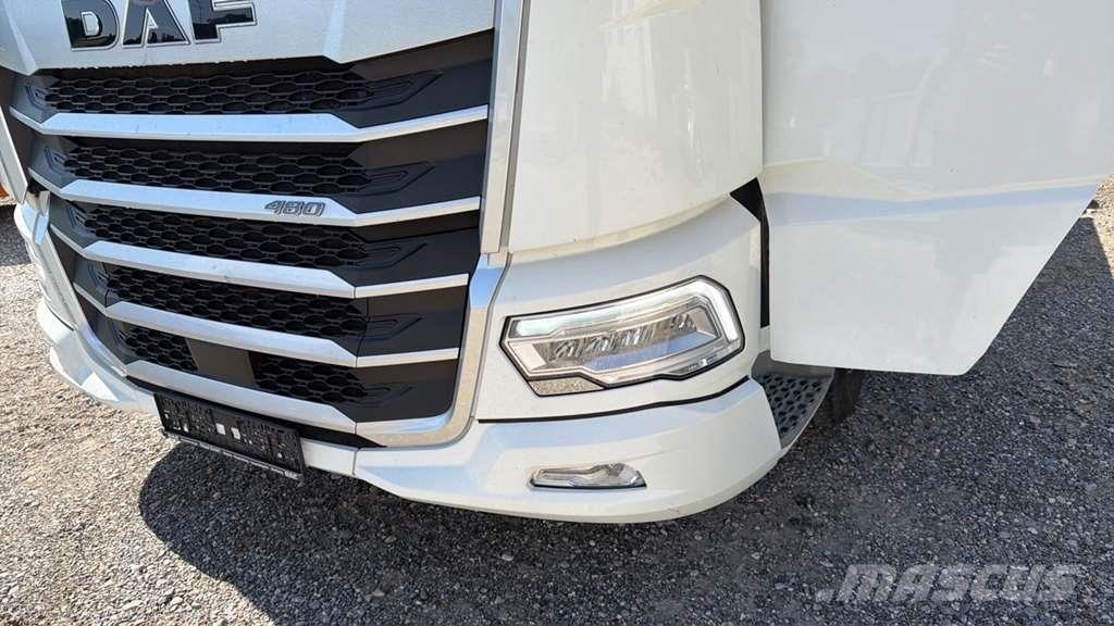 DAF XG 480FT شاحنات بمقصورة وهيكل