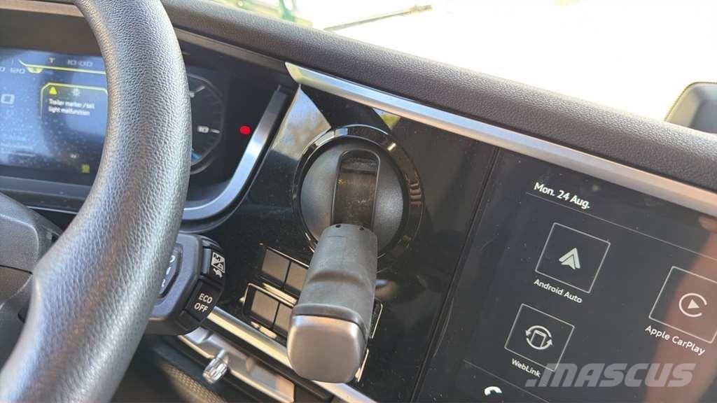 DAF XG 480FT شاحنات بمقصورة وهيكل