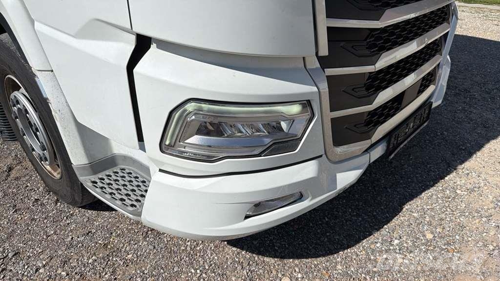 DAF XG 480FT شاحنات بمقصورة وهيكل