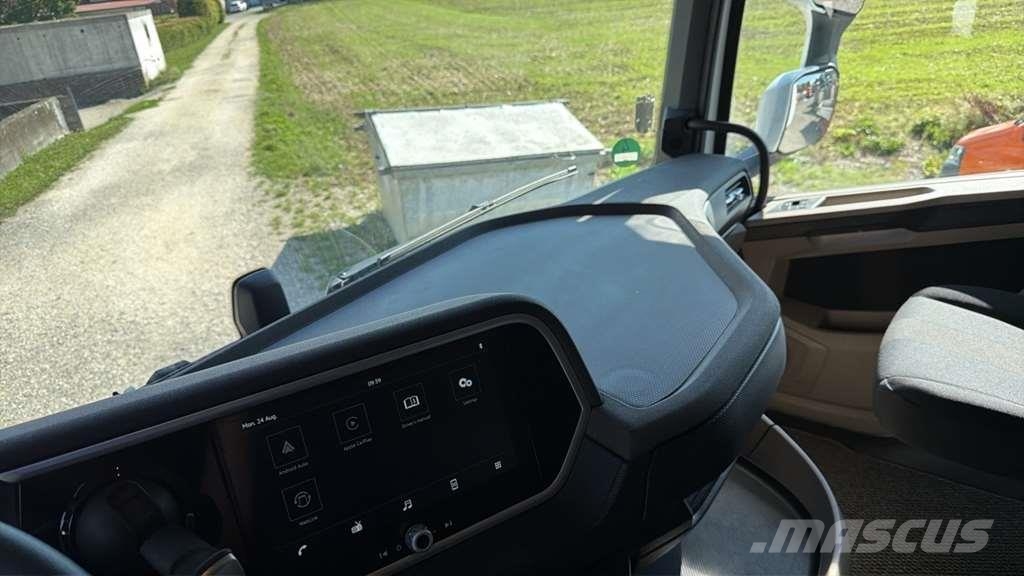 DAF XG 480FT شاحنات بمقصورة وهيكل