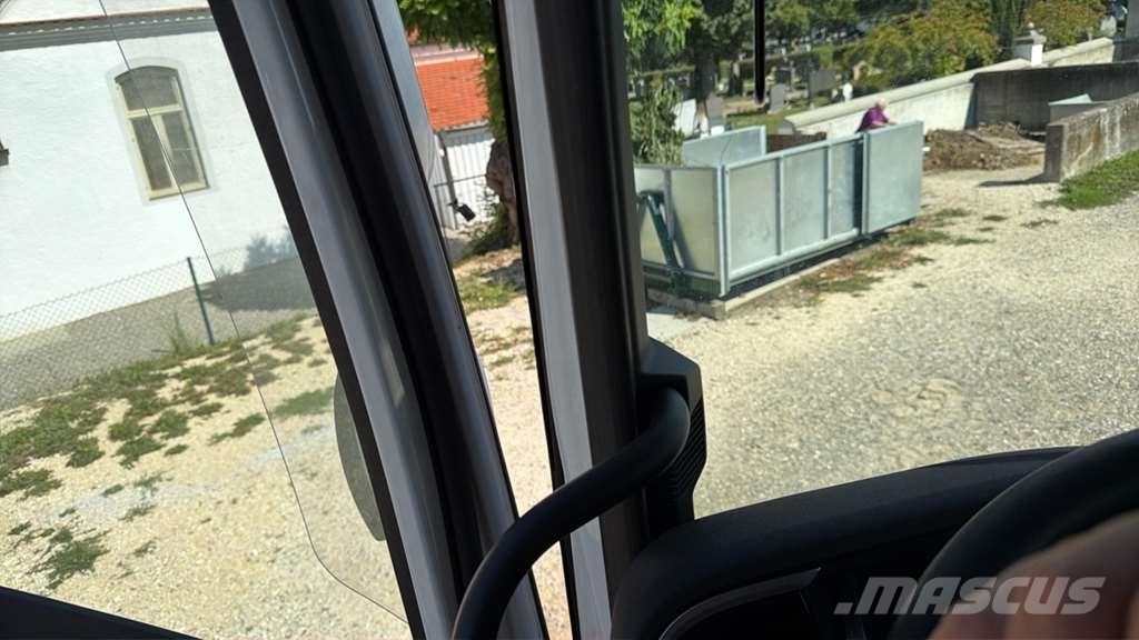 DAF XG 480FT شاحنات بمقصورة وهيكل