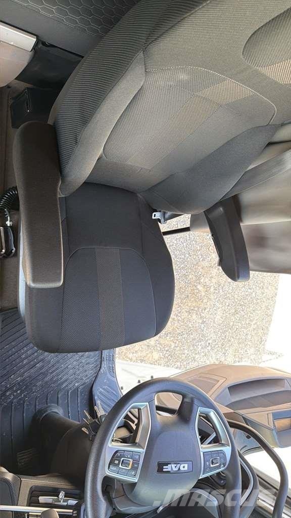 DAF XG 480FT شاحنات بمقصورة وهيكل