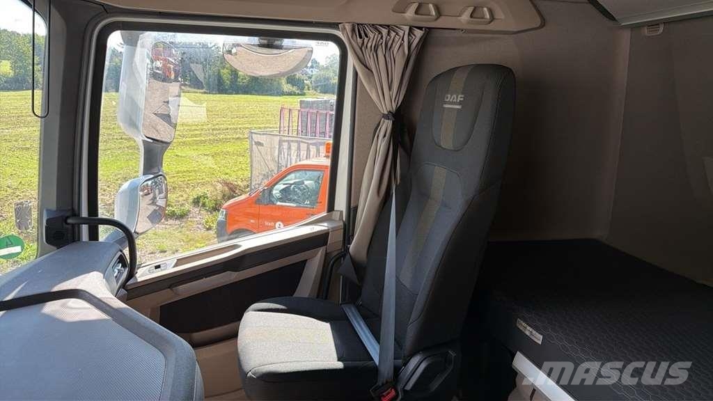 DAF XG 480FT شاحنات بمقصورة وهيكل