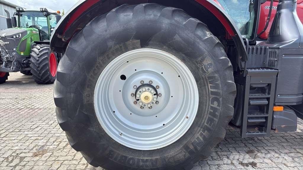 Case IH IH Optum 300 CVX Tractor Traktorer