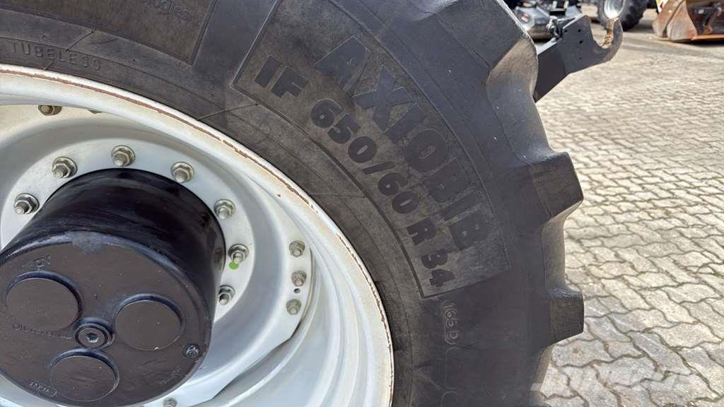 Case IH IH Optum 300 CVX Tractor Traktorer
