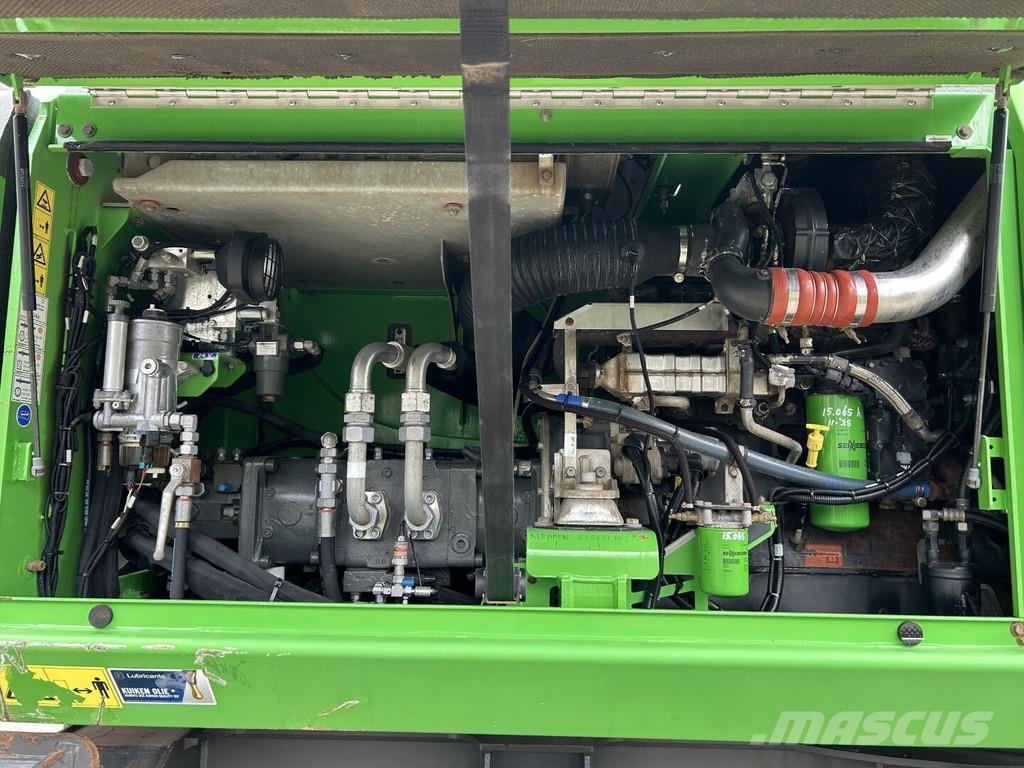 Sennebogen 835E مناولات المخلفات / مناولات صناعية
