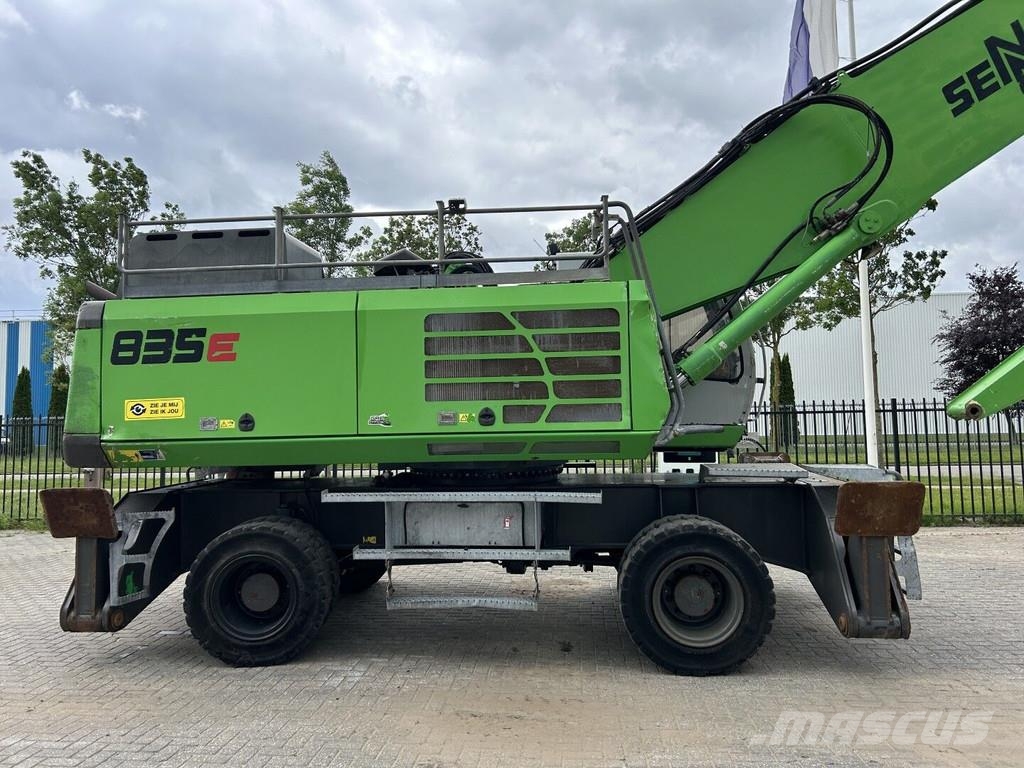 Sennebogen 835E مناولات المخلفات / مناولات صناعية