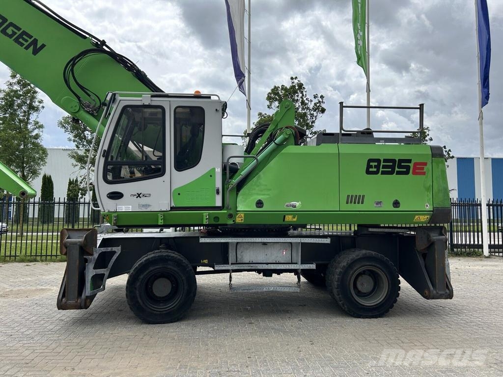 Sennebogen 835E مناولات المخلفات / مناولات صناعية