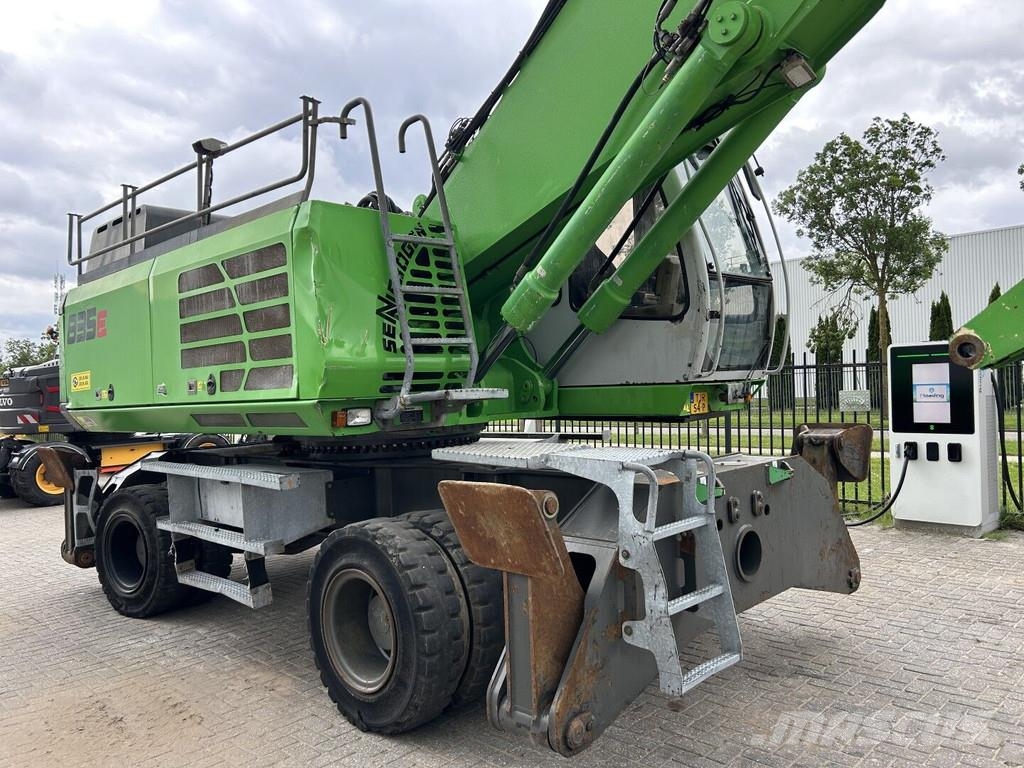 Sennebogen 835E مناولات المخلفات / مناولات صناعية