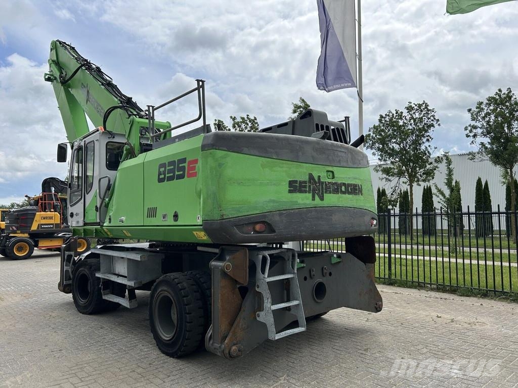 Sennebogen 835E مناولات المخلفات / مناولات صناعية