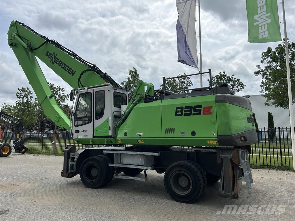 Sennebogen 835E مناولات المخلفات / مناولات صناعية