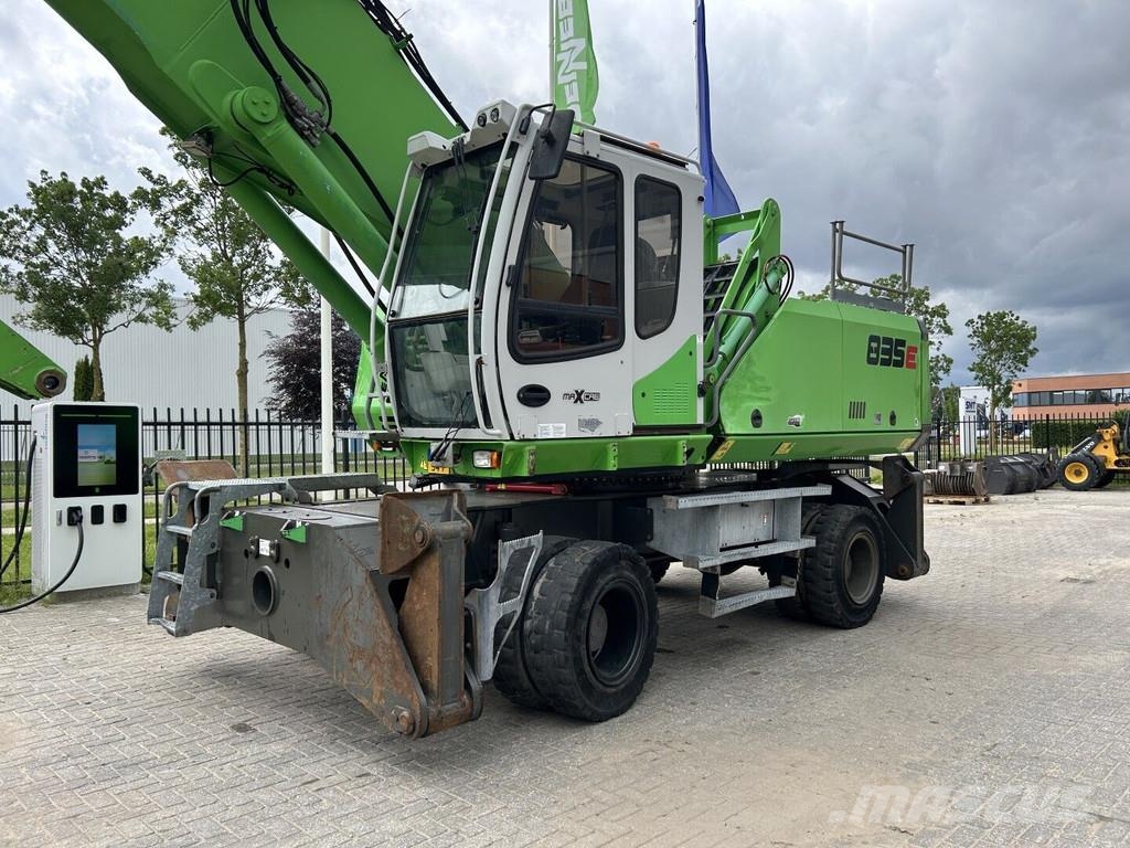 Sennebogen 835E مناولات المخلفات / مناولات صناعية