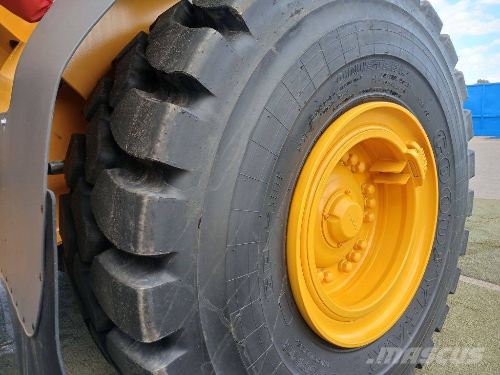 Volvo L 120 H2, Hjullastare Kolesové nakladače