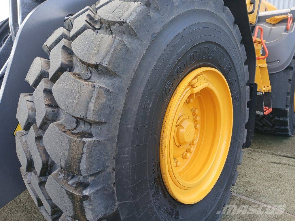 Volvo L 120 H2, Hjullastare Kolesové nakladače