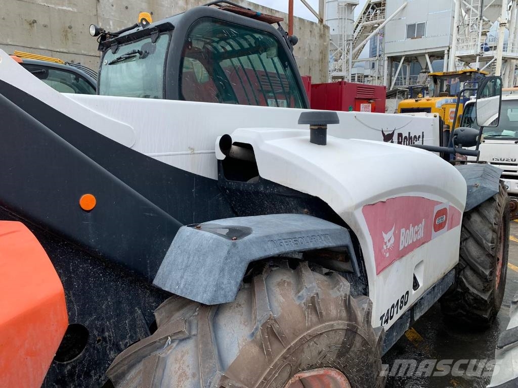 Bobcat Telehandler T40180 テレスコーピックハンドラー