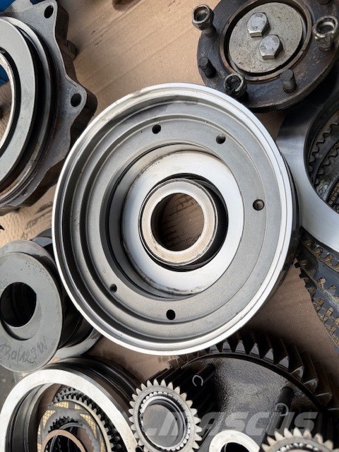 ZF 2HL-290 USED PARTS Transmisija