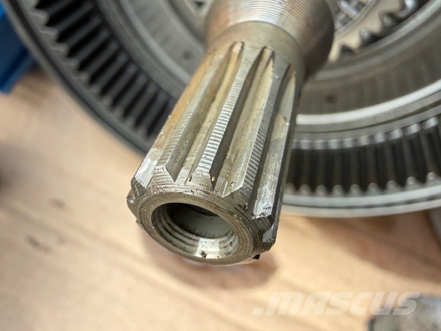 ZF 2HL-290 USED PARTS Transmisija