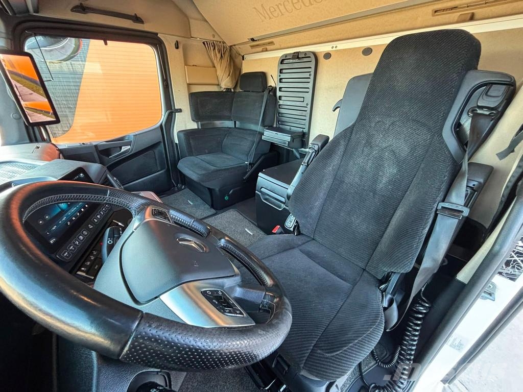 Mercedes-Benz Actros L 2553 6x2 GIGASPACE Tegljači