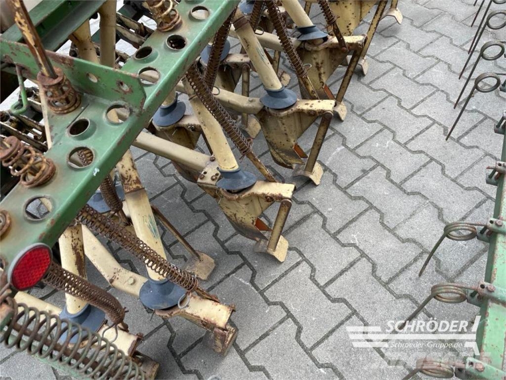Amazone D4-25 Mechanické sejačky