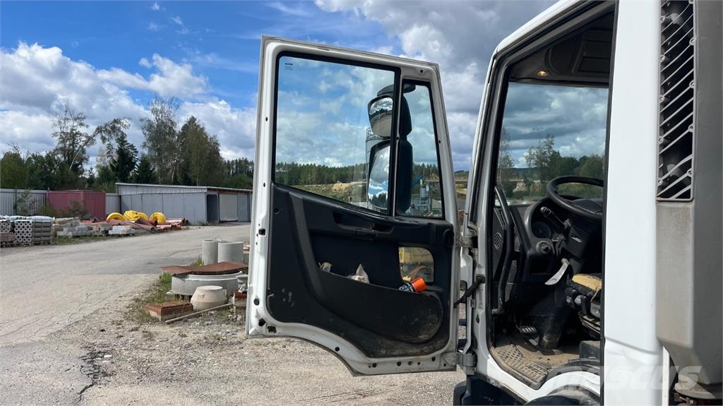 Iveco EUROCARGO 100E18 Kamioni-šasije