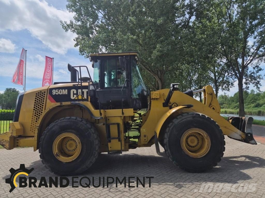 CAT 950M 轮式装载机