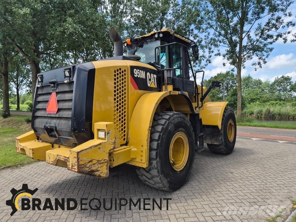CAT 950M 轮式装载机