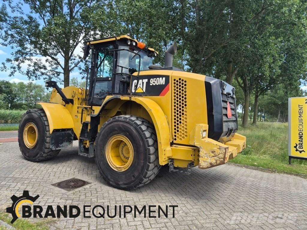 CAT 950M 轮式装载机