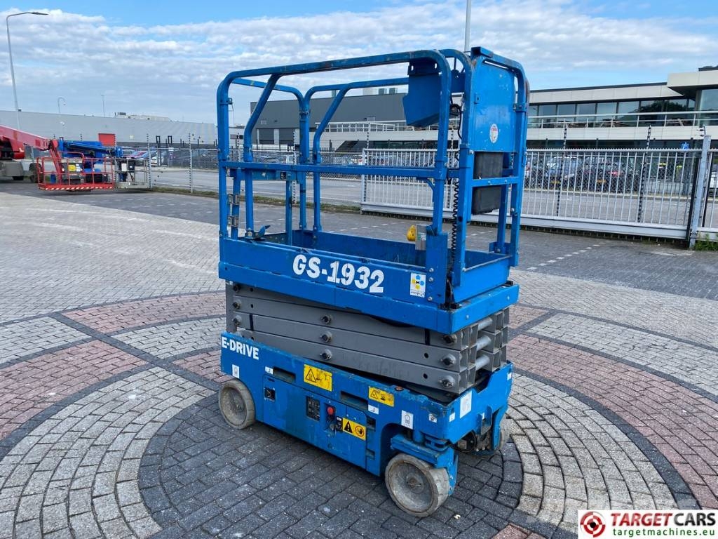 Genie GS-1932 E-Drive Electric Scissor Work Lift 779cm Käärtõstukid
