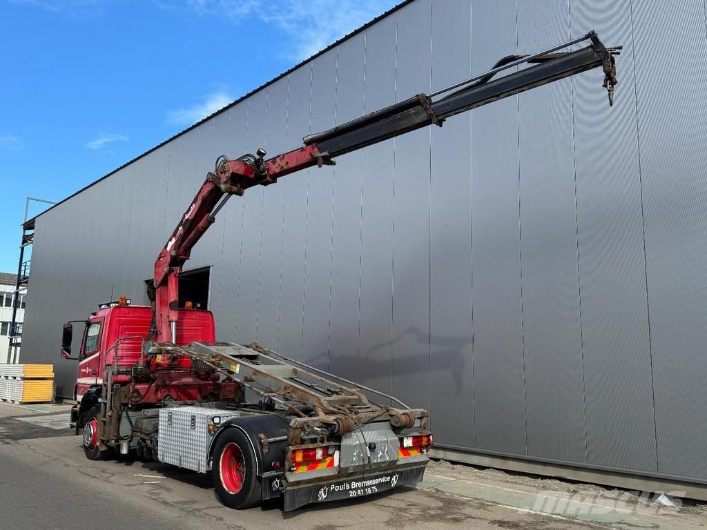 Mercedes-Benz AXOR 1829 4X2 + HMF 1560K4 + CABLELIFT + REMOTE CO Treileri ar āķi