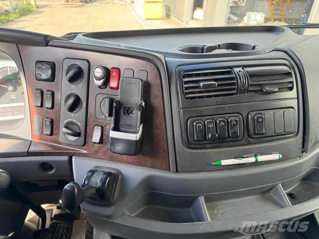 Mercedes-Benz AXOR 1829 4X2 + HMF 1560K4 + CABLELIFT + REMOTE CO Treileri ar āķi
