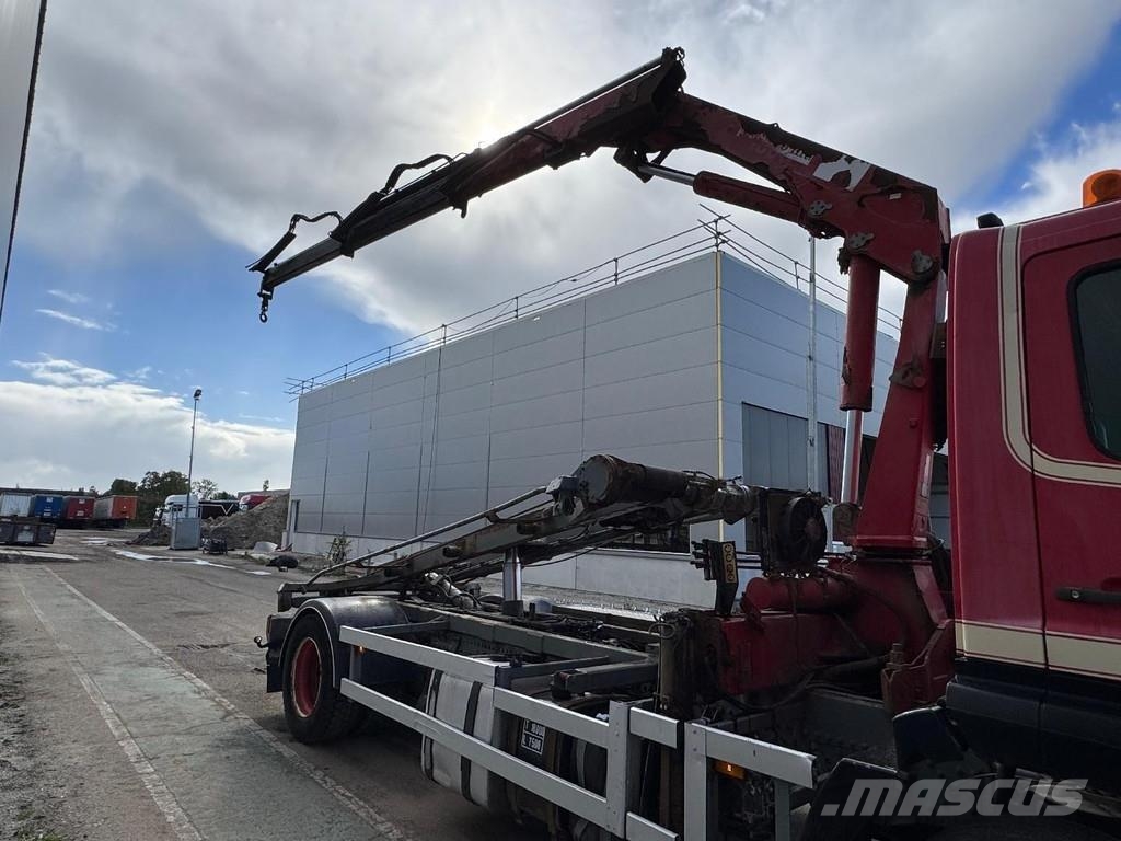 Mercedes-Benz AXOR 1829 4X2 + HMF 1560K4 + CABLELIFT + REMOTE CO Treileri ar āķi