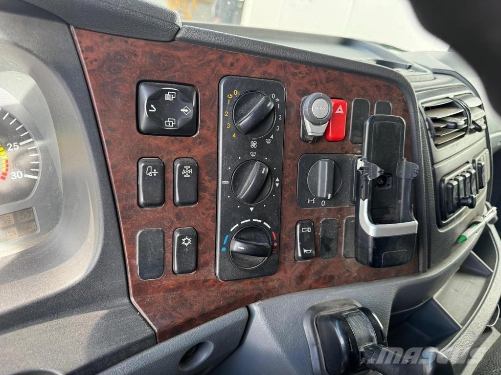 Mercedes-Benz AXOR 1829 4X2 + HMF 1560K4 + CABLELIFT + REMOTE CO Treileri ar āķi