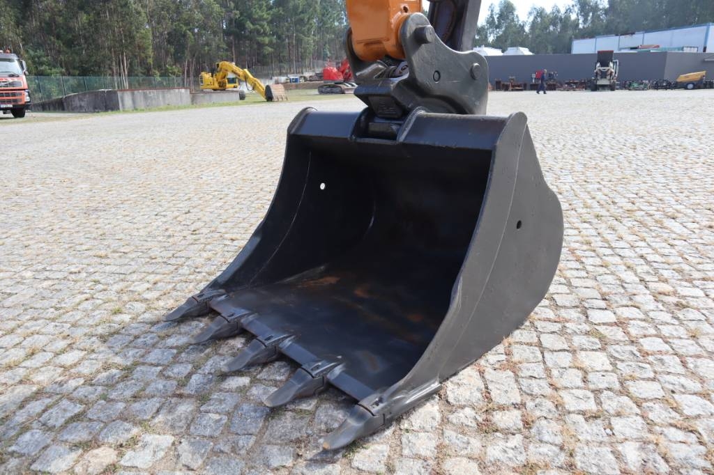CASE CX 130 D Bageri guseničari