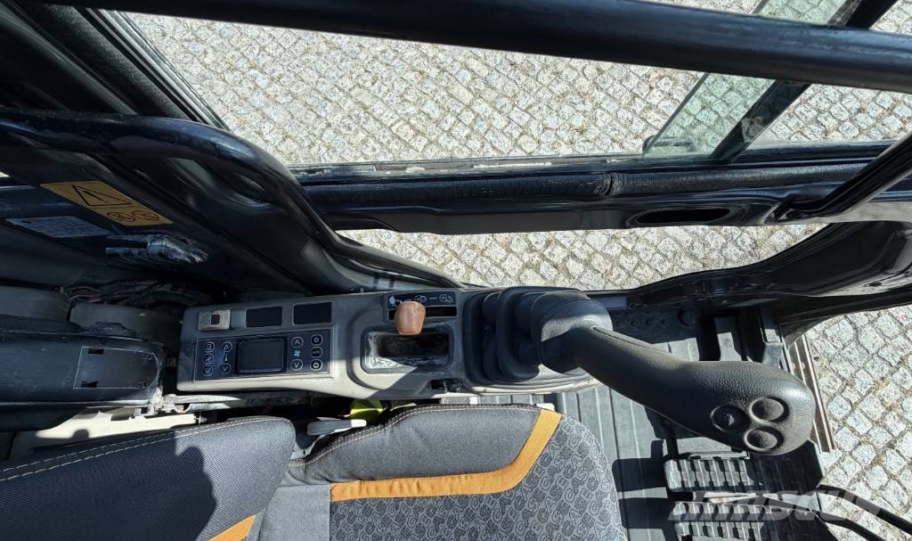 CASE CX 130 D Bageri guseničari