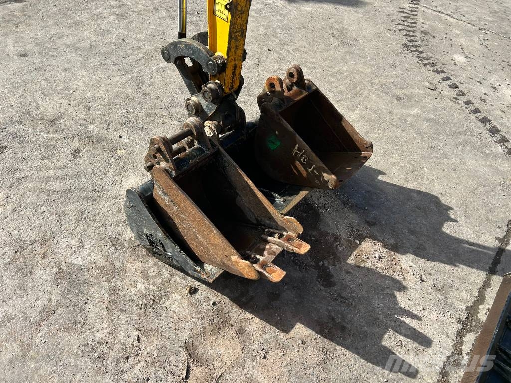 JCB 15 C-1 Mini rýpadla < 7t