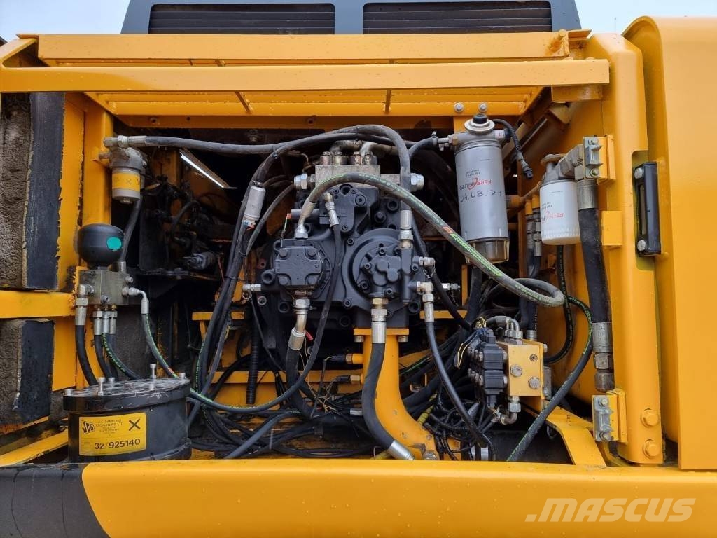 JCB JS 330 LC Rupsgraafmachines